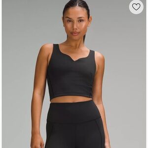 Lululemon Wunder train tank sweetheart size 4 black shelf bra